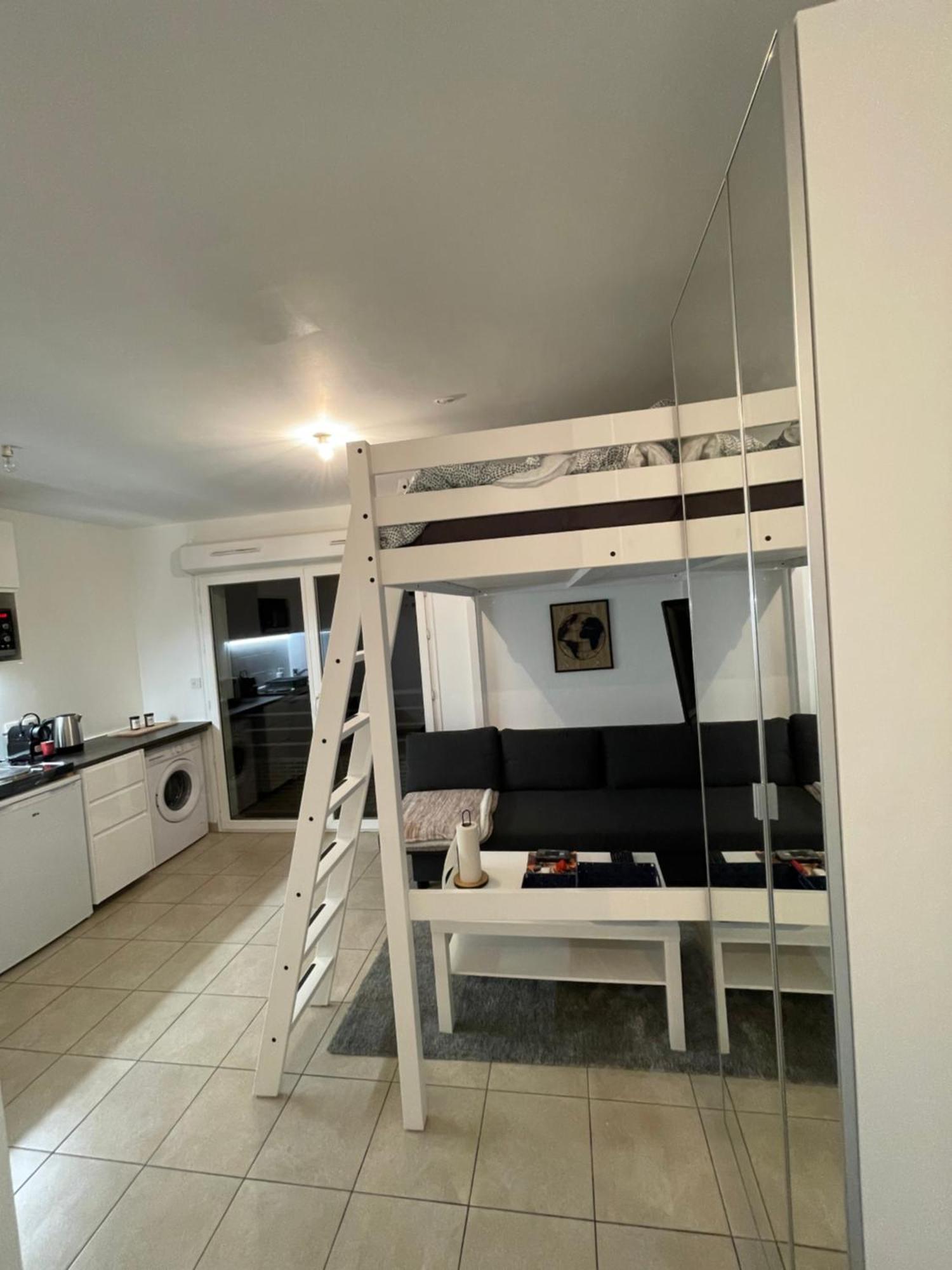 Thorigny-sur-Marne Appartement Lahcen מראה חיצוני תמונה